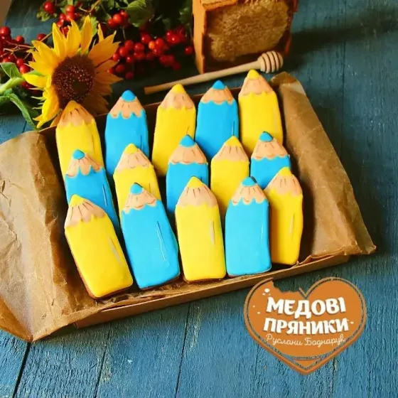 ПРЯНИК «ШКІЛЬНИЙ ОЛІВЕЦЬ УКРАЇНСЬКИЙ», ШКІЛЬНІ  ПРЯНИКИ | Medyanik