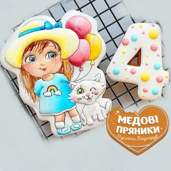 ТОПЕРИ ПРЯНИКИ НА ТОРТ З КОТИКОМ  ДЛЯ ДІВЧИНКИ | Medyanik