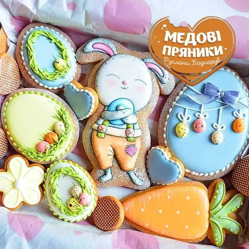 Набір пряників «Зайчик весняний» — Медові пряники на Великдень | Medyanik