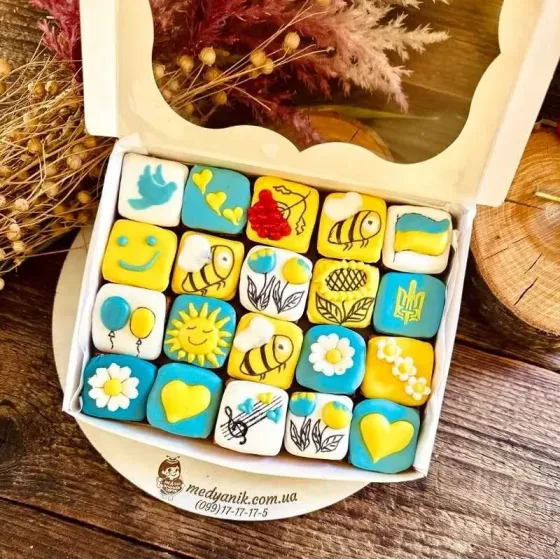 ᐅУКРАЇНСЬКІ  Патріотичні медові пряники ручний розпис✨ПОДАРУНОК