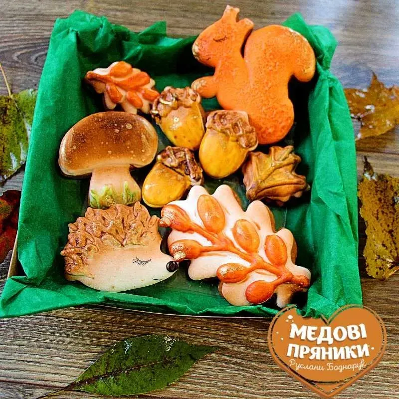 ▷ ПОДАРУНКОВИЙ НАБІР "ОСІННІ ПРЯНИКИ"⭐СОЛОДКИЙ ПОДАРУНОК | Medyanik
