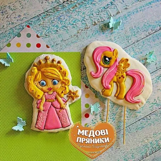 ПРЯНИКИ ПРИНЦЕСА НА ТОРТ ДЛЯ ДІВЧИНКИ/ ТОПЕРИ ПРЯНИКИ НА ДЕНЬ НАРОДЖЕННЯ | Medyanik