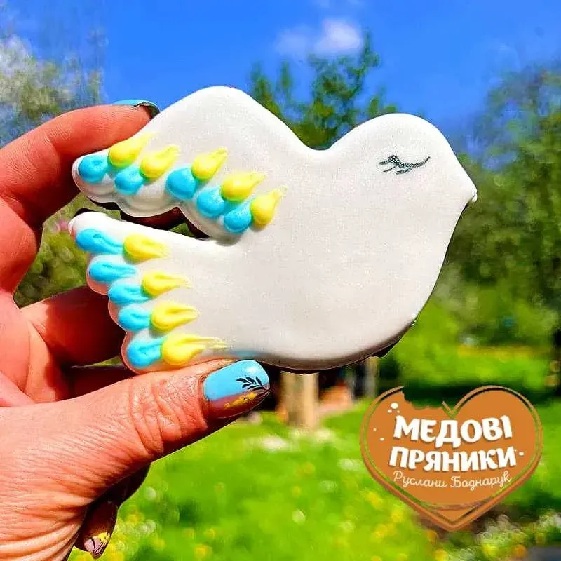 ✨ИМБИРНЫЕ МЕДОВЫЕ ПРЯНИКИ ,УКРАЇНА, Пряники патріотичні "СЕРЦЕ",КУПИТИ | Medyanik