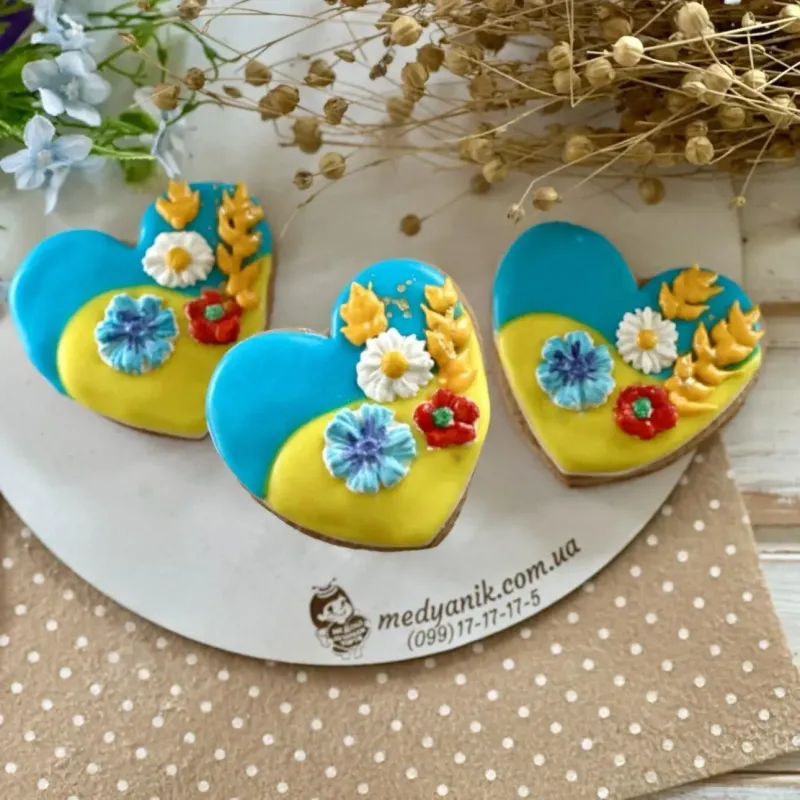 Поштучно,"ВОЛОШКОВА УКРАЇНА" ПАТРІОТИЧНІ ПРЯНИКИ СЕРДЕЧКА , КУПИТИ | Medyanik